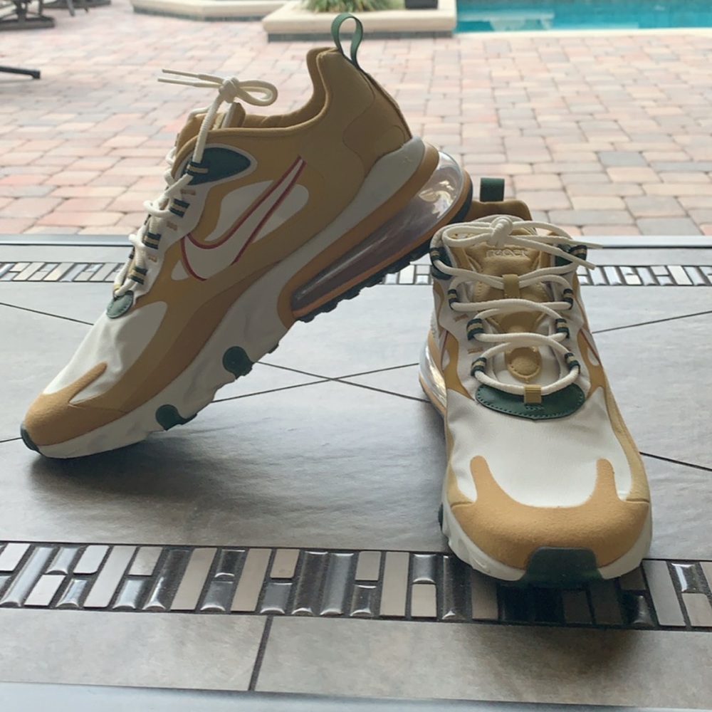 Nike air max 270 react • AUTHENTIC • BRAND NEW • - Picture 4 of 16